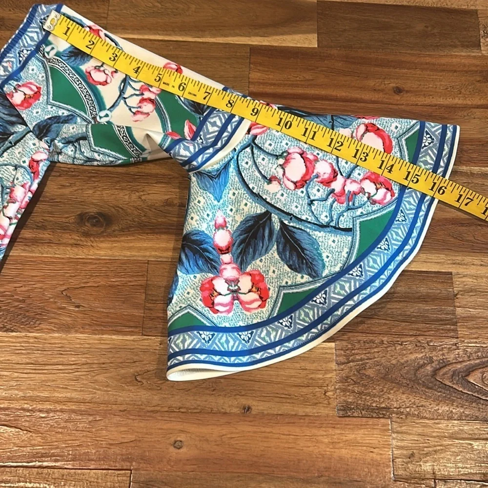 Akira bell sleeve floral dress size L - Picture 9 of 10